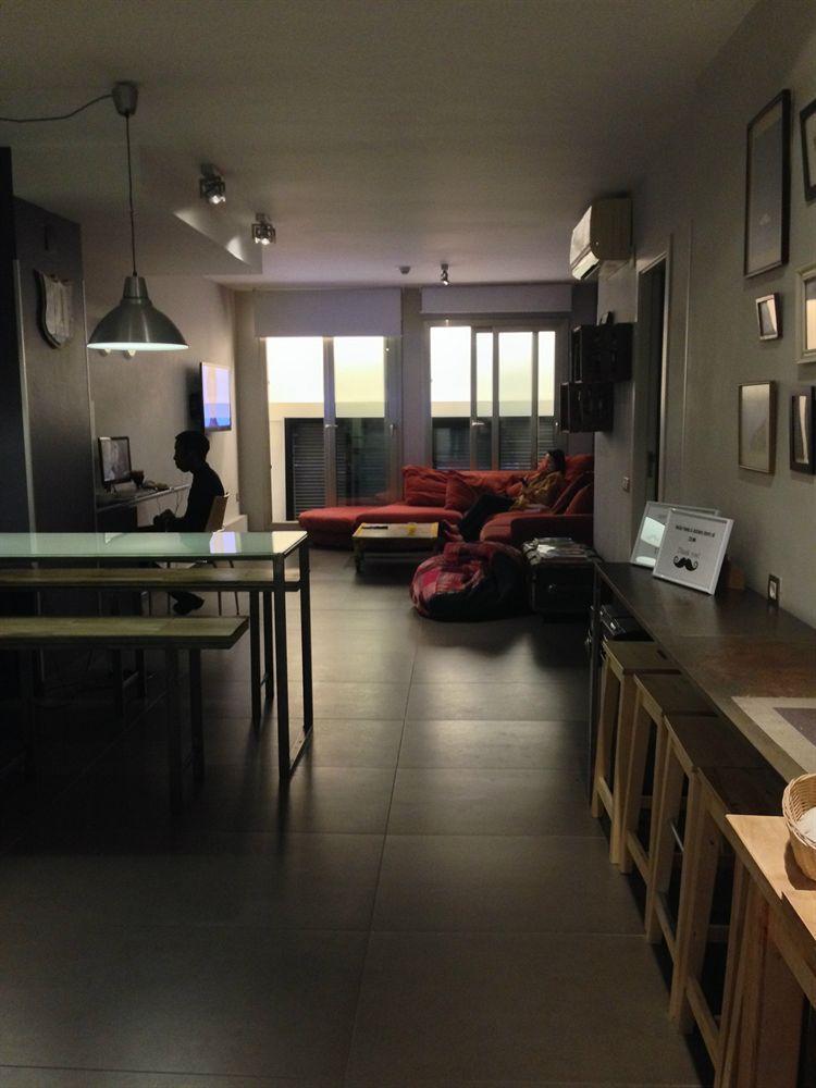 Don Moustache Boutique Hostel Barselona Dış mekan fotoğraf