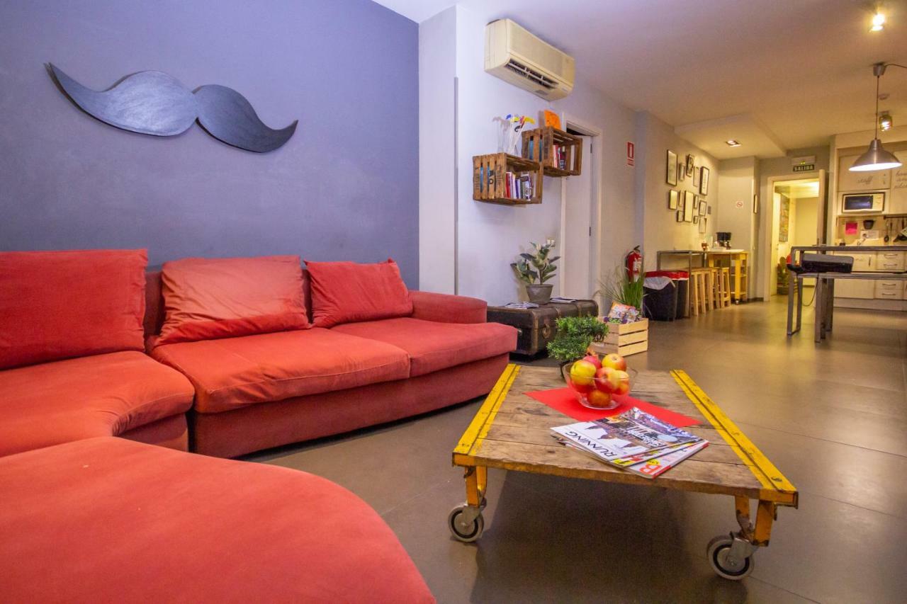Don Moustache Boutique Hostel Barselona Dış mekan fotoğraf